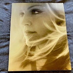 Madonna “Drowned World Tour “ Book , 2001